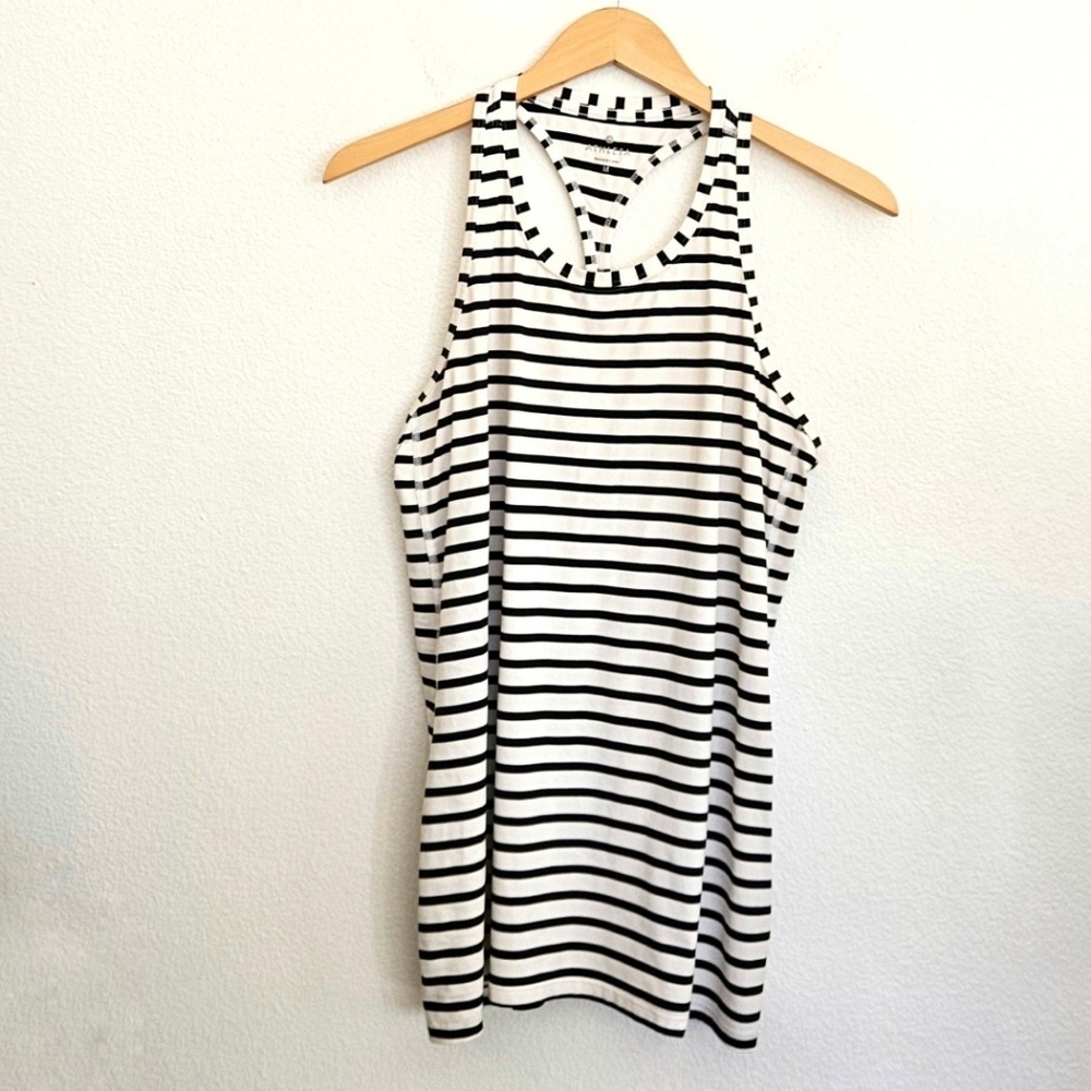 Athleta striped racerback tank black and white Size M EUC